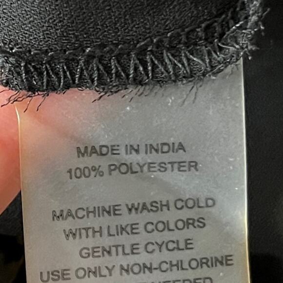 Vince Camuto Floral Smocked dress black - XXS - Picture 12 of 13